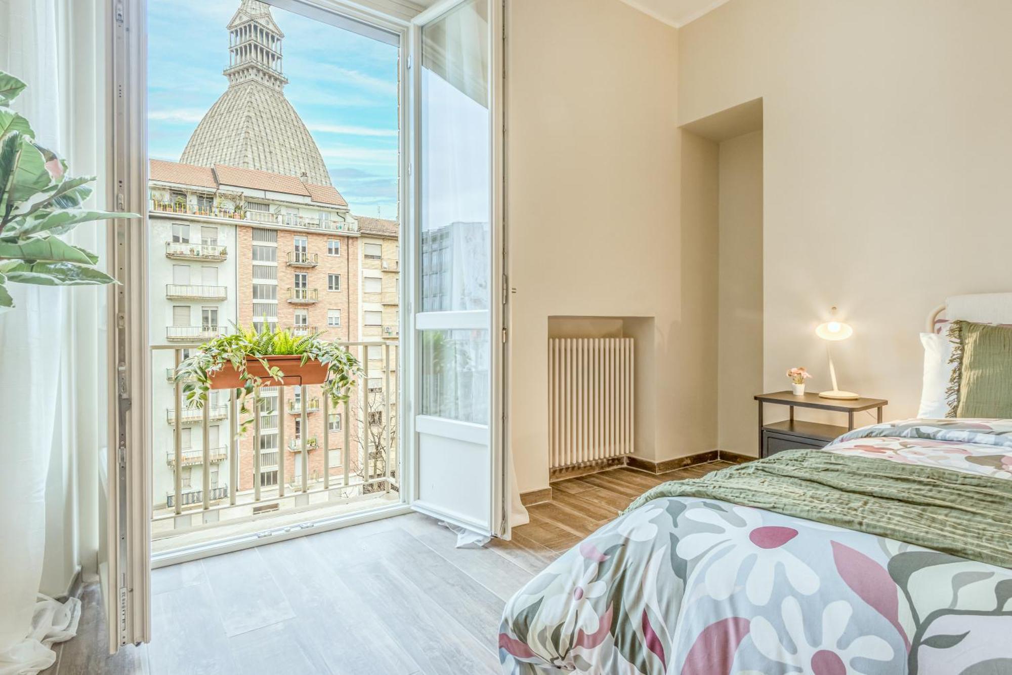 Appartamenti Vista Mole, Centro A 15 Min - Luxury Suites & Fast Wifi Торино Екстериор снимка